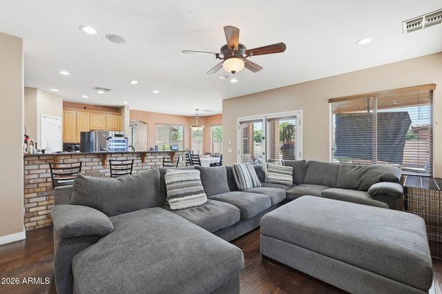 3605 S DANIELSON Way, Chandler, AZ 85286