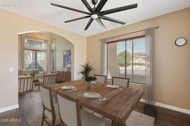 3605 S DANIELSON Way, Chandler, AZ 85286