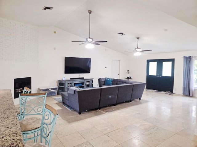 17610 76th Street N, Loxahatchee, FL 33470