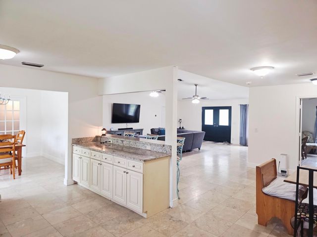 17610 76th Street N, Loxahatchee, FL 33470