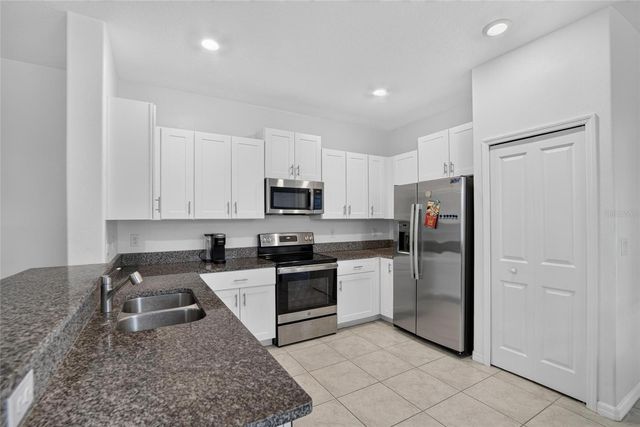 2597 CHARLAN, Holiday, FL 34690