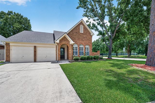1502 Beechurst Court, Houston, TX 77062