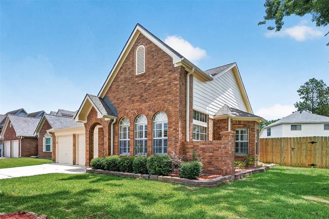 1502 Beechurst Court, Houston, TX 77062