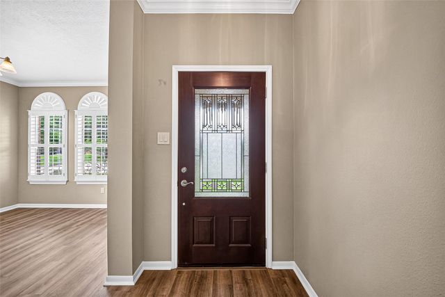 1502 Beechurst Court, Houston, TX 77062