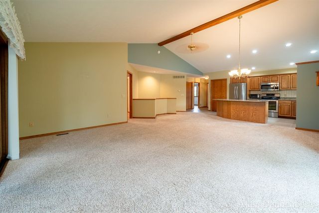 1946 Lakeview Drive, Zeeland, MI 49464