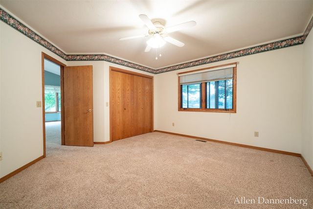1946 Lakeview Drive, Zeeland, MI 49464