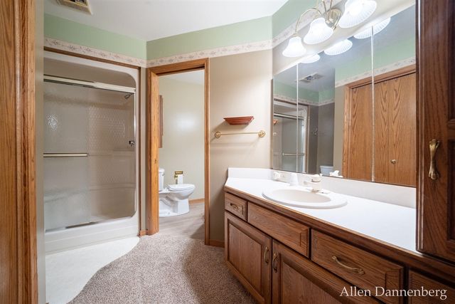 1946 Lakeview Drive, Zeeland, MI 49464