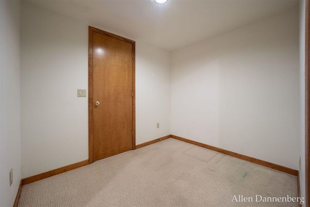 1946 Lakeview Drive, Zeeland, MI 49464