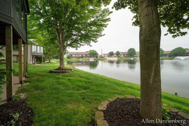 1946 Lakeview Drive, Zeeland, MI 49464