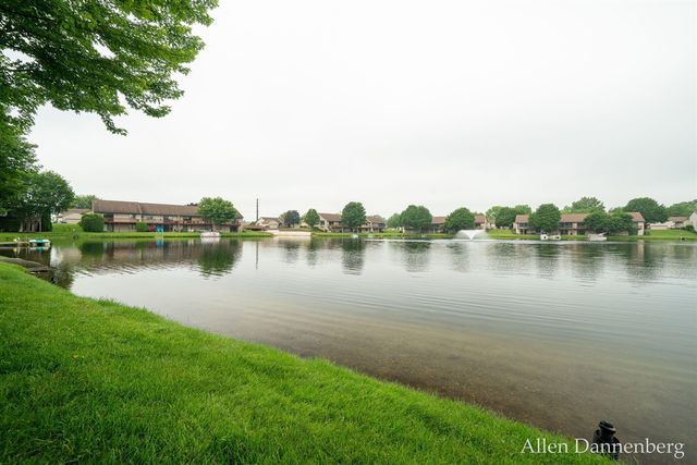 1946 Lakeview Drive, Zeeland, MI 49464