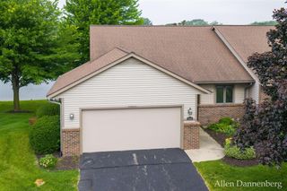 1946 Lakeview Drive, Zeeland, MI 49464