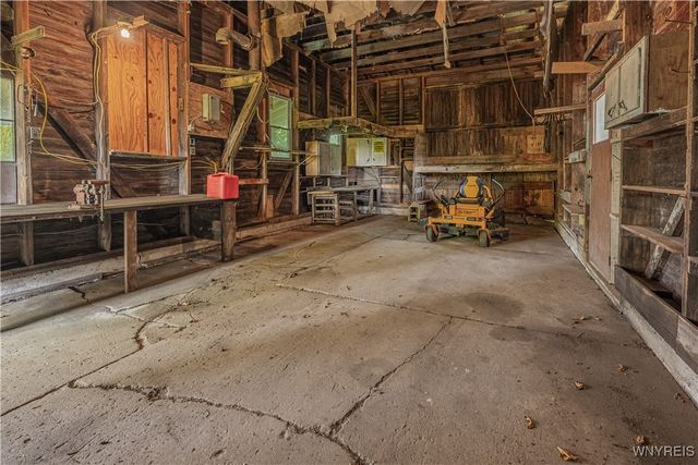 5361 Hollenbeck Road, Royalton, NY 14094