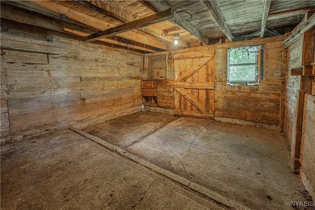 5361 Hollenbeck Road, Royalton, NY 14094