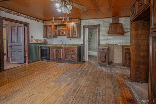 5361 Hollenbeck Road, Royalton, NY 14094