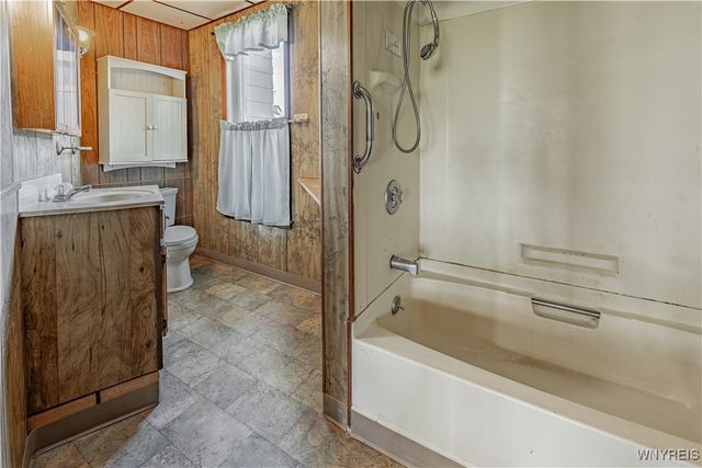 5361 Hollenbeck Road, Royalton, NY 14094