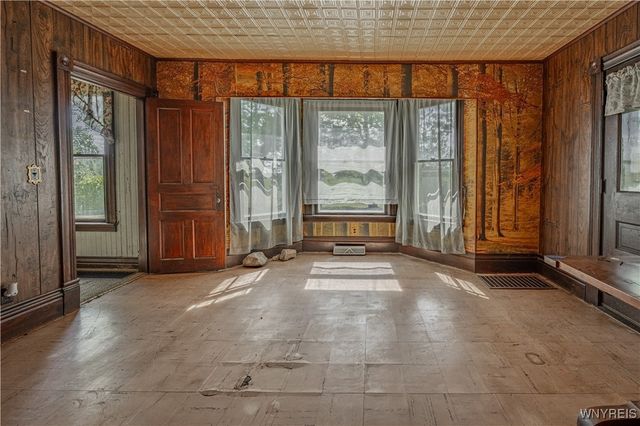 5361 Hollenbeck Road, Royalton, NY 14094