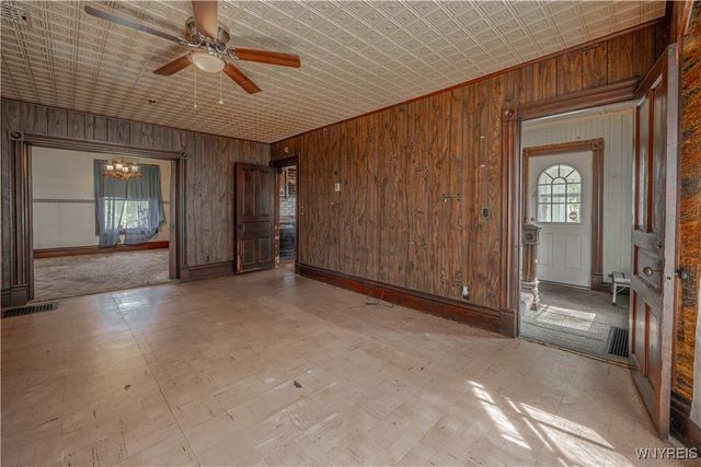 5361 Hollenbeck Road, Royalton, NY 14094