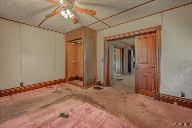 5361 Hollenbeck Road, Royalton, NY 14094