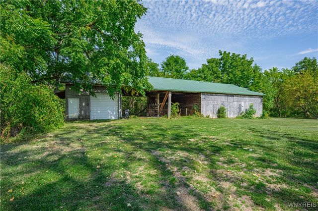 5361 Hollenbeck Road, Royalton, NY 14094