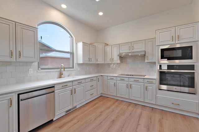 7019 Santa Marisa Street NE, Albuquerque, NM 87113