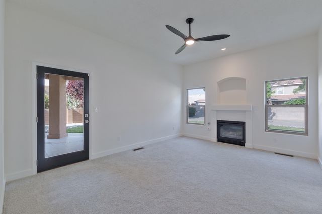 7019 Santa Marisa Street NE, Albuquerque, NM 87113