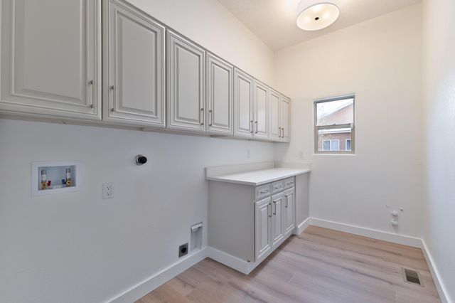 7019 Santa Marisa Street NE, Albuquerque, NM 87113
