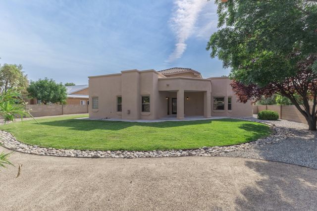 7019 Santa Marisa Street NE, Albuquerque, NM 87113