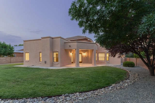 7019 Santa Marisa Street NE, Albuquerque, NM 87113