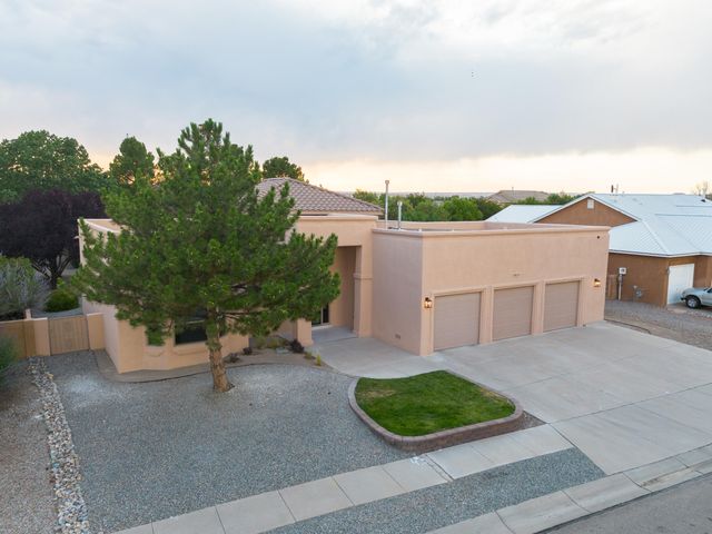 7019 Santa Marisa Street NE, Albuquerque, NM 87113