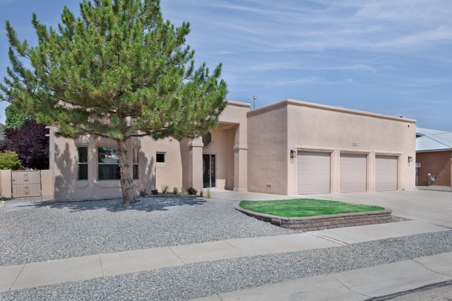 7019 Santa Marisa Street NE, Albuquerque, NM 87113