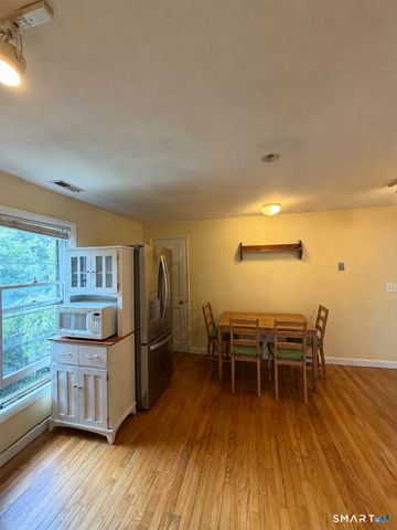 28 Davis Street 2, Danbury, CT 06810