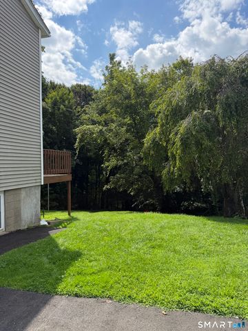28 Davis Street 2, Danbury, CT 06810