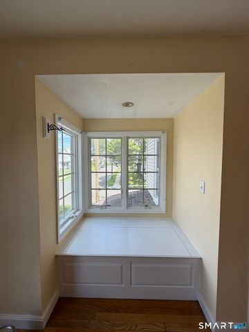 28 Davis Street 2, Danbury, CT 06810