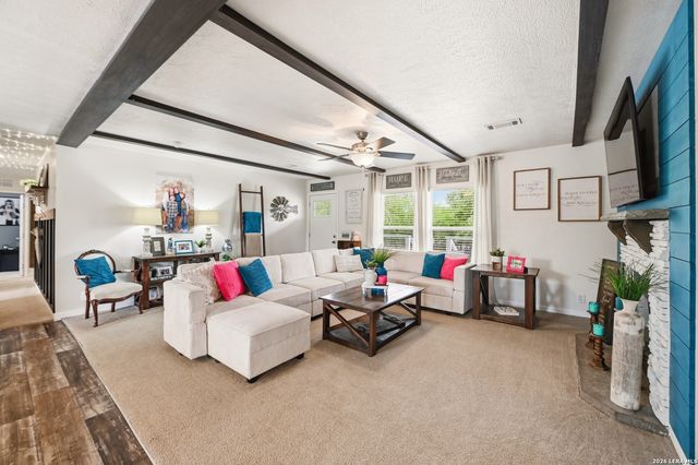 18622 County Road 5740, Castroville, TX 78009