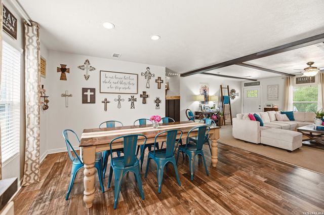 18622 County Road 5740, Castroville, TX 78009