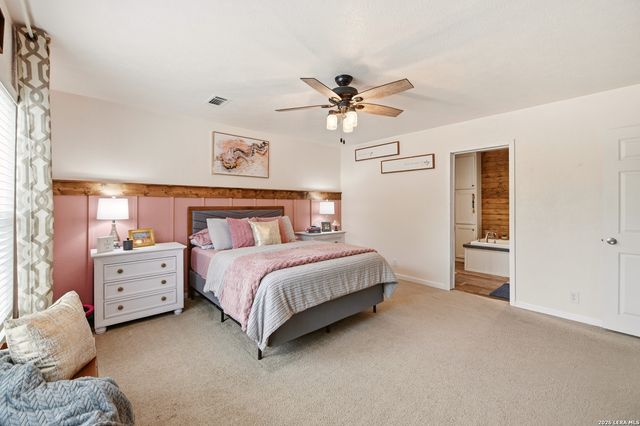 18622 County Road 5740, Castroville, TX 78009