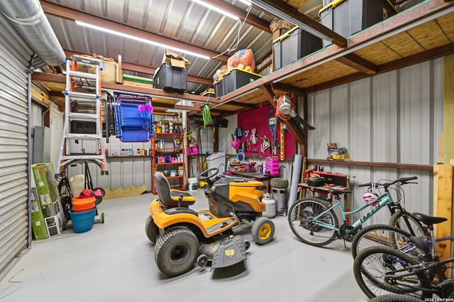 18622 County Road 5740, Castroville, TX 78009