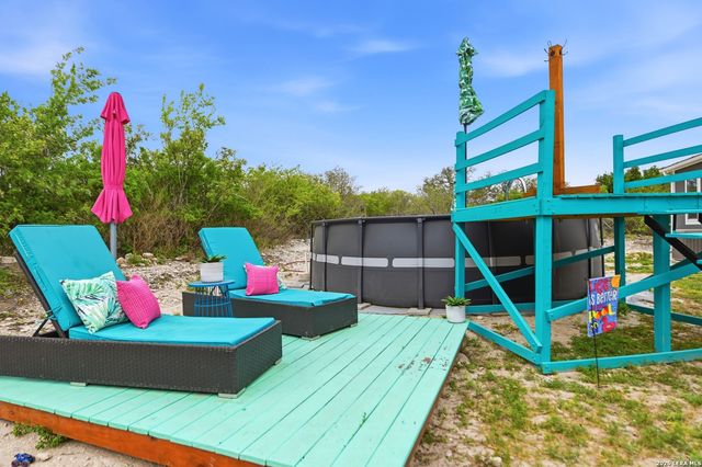18622 County Road 5740, Castroville, TX 78009