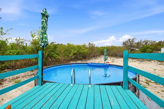 18622 County Road 5740, Castroville, TX 78009
