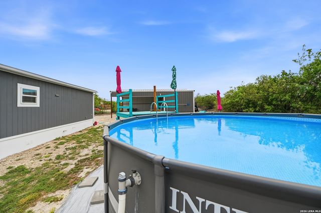 18622 County Road 5740, Castroville, TX 78009