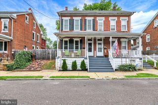 27 W 5TH STREET, Pottstown, PA 19464