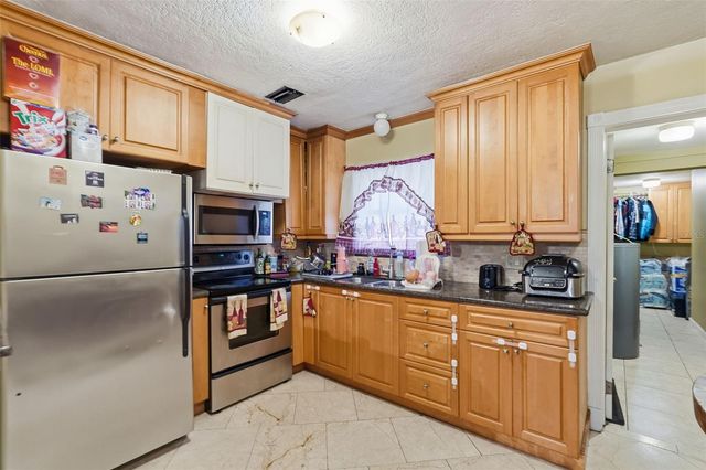 1619 SUPONIC AVENUE, Sarasota, FL 34243