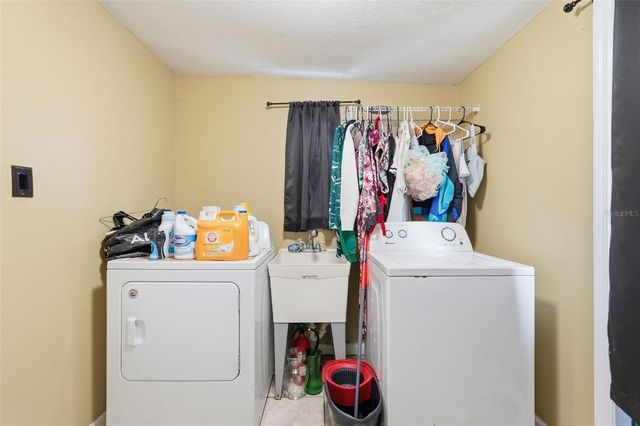 1619 SUPONIC AVENUE, Sarasota, FL 34243