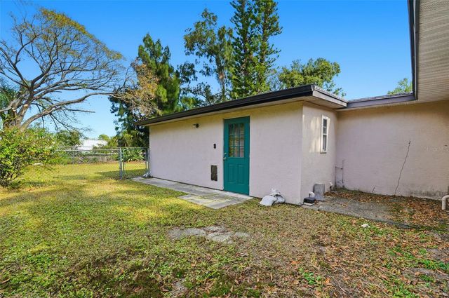 1619 SUPONIC AVENUE, Sarasota, FL 34243