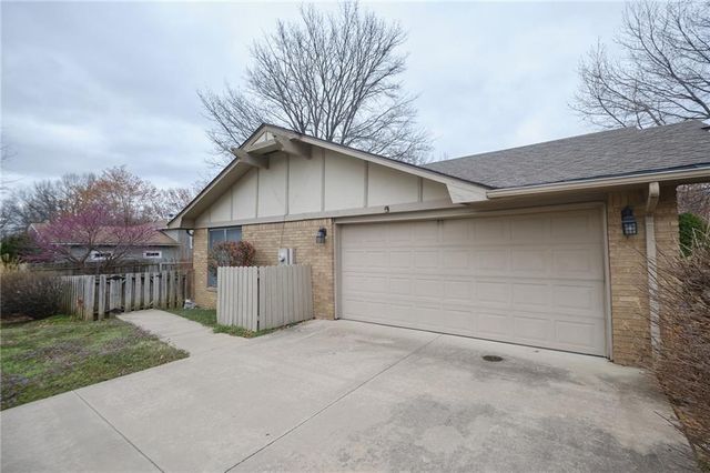 2614 S Stilwell Street, Pittsburg, KS 66762