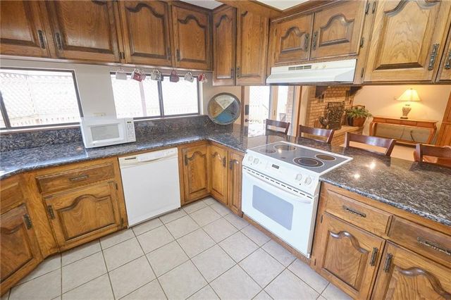 2614 S Stilwell Street, Pittsburg, KS 66762