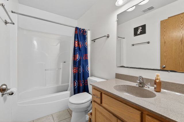 15711 Menominee Court, Manhattan, IL 60442