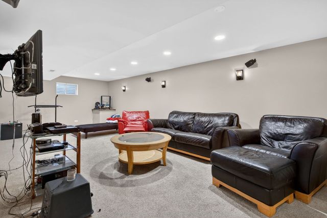 15711 Menominee Court, Manhattan, IL 60442