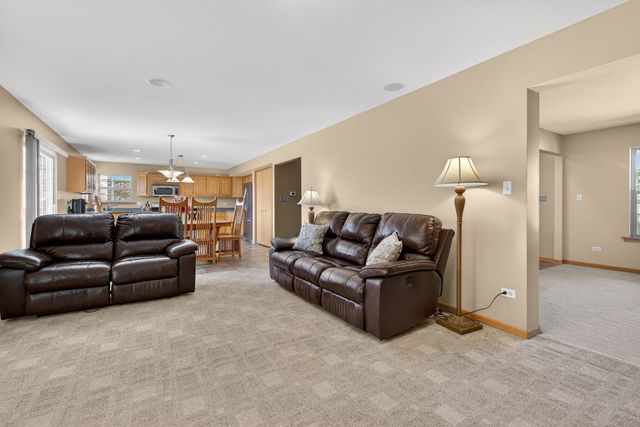 15711 Menominee Court, Manhattan, IL 60442