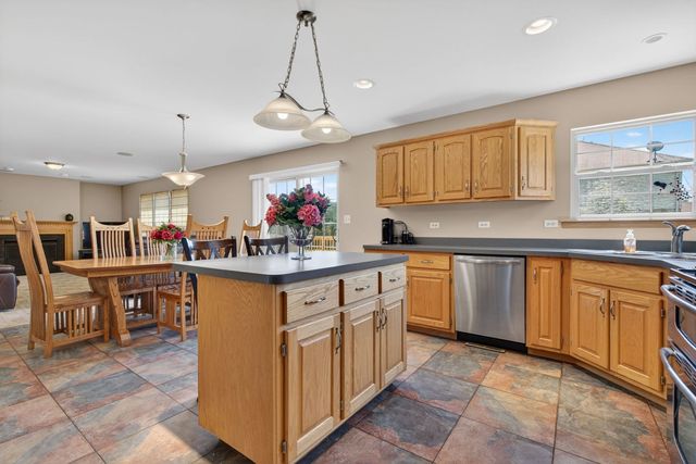 15711 Menominee Court, Manhattan, IL 60442